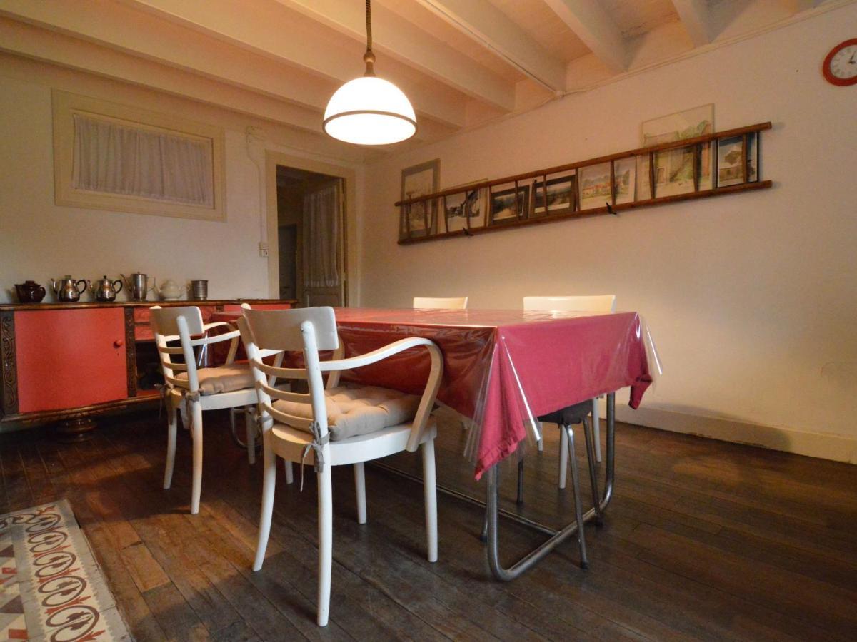 Spacious Holiday Home Near The Forest Barricourt Екстериор снимка