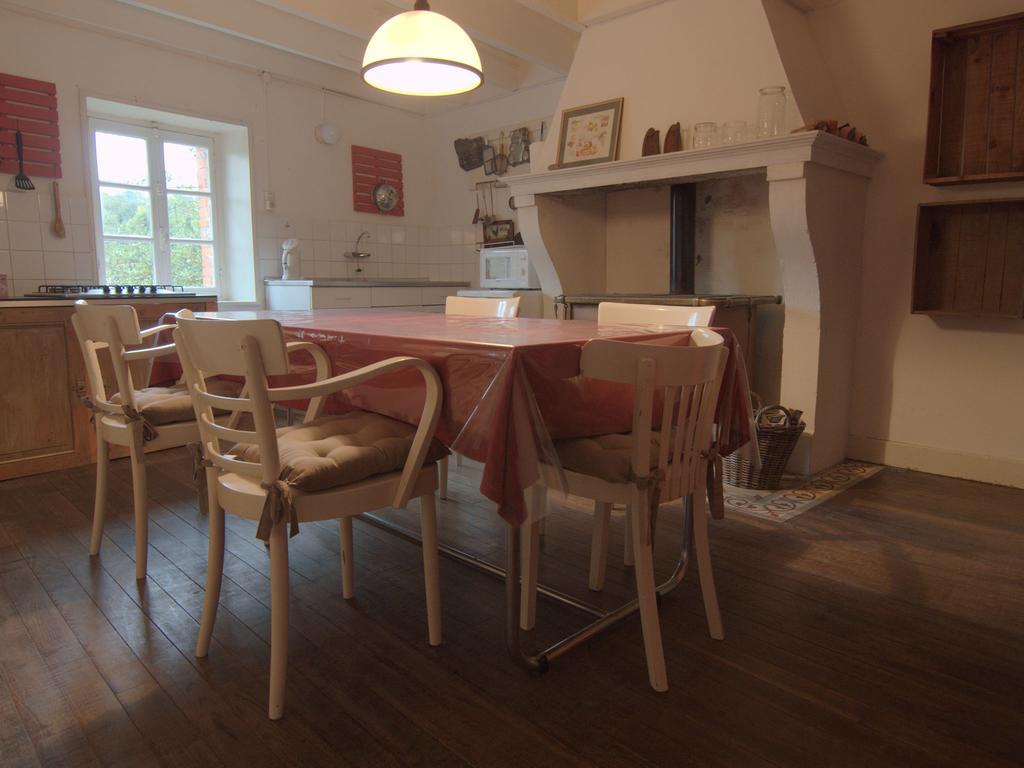 Spacious Holiday Home Near The Forest Barricourt Екстериор снимка